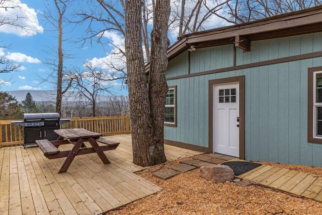 Lazy Lake 3Br Cabin W/ Mtn Views + Hot Tub +Wi-Fi Лурей Екстер'єр фото