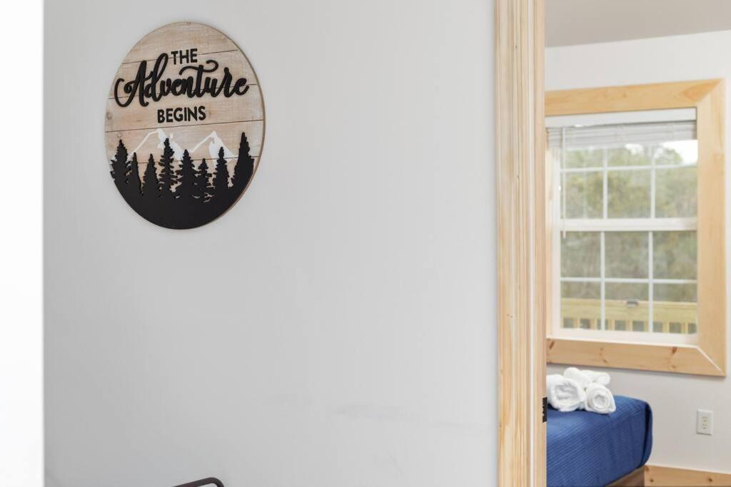 Lazy Lake 3Br Cabin W/ Mtn Views + Hot Tub +Wi-Fi Лурей Екстер'єр фото